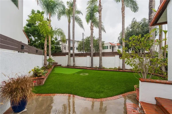 $11,750 | 1140 Laurel Avenue, Manhattan Beach, CA 90266