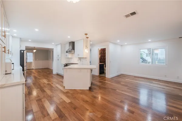 $11,750 | 1140 Laurel Avenue, Manhattan Beach, CA 90266