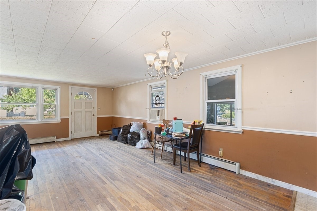 32 Hillcrest Road Dracut, MA 01826 - Photo 12 of 24 Gallery Image 12