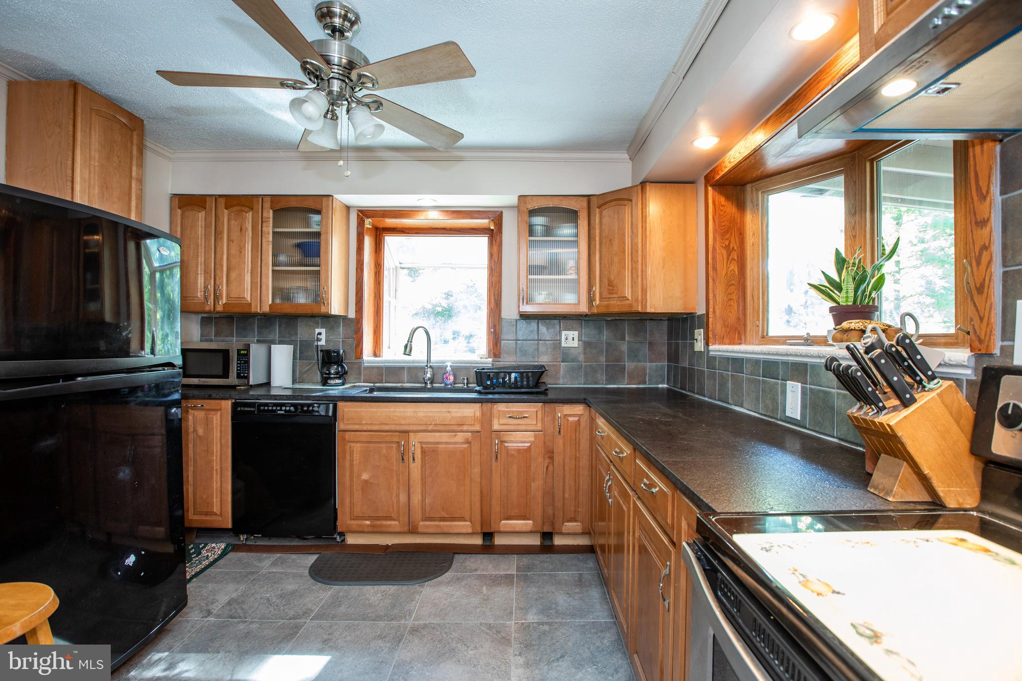 1757 Linvale Harbourton Road Lambertville, NJ 08530 - Photo 6 of 36