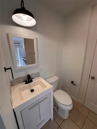 $1,095 | 161 South Arch Street, Unit APARTMENT 1, Aransas Pass, TX 78336