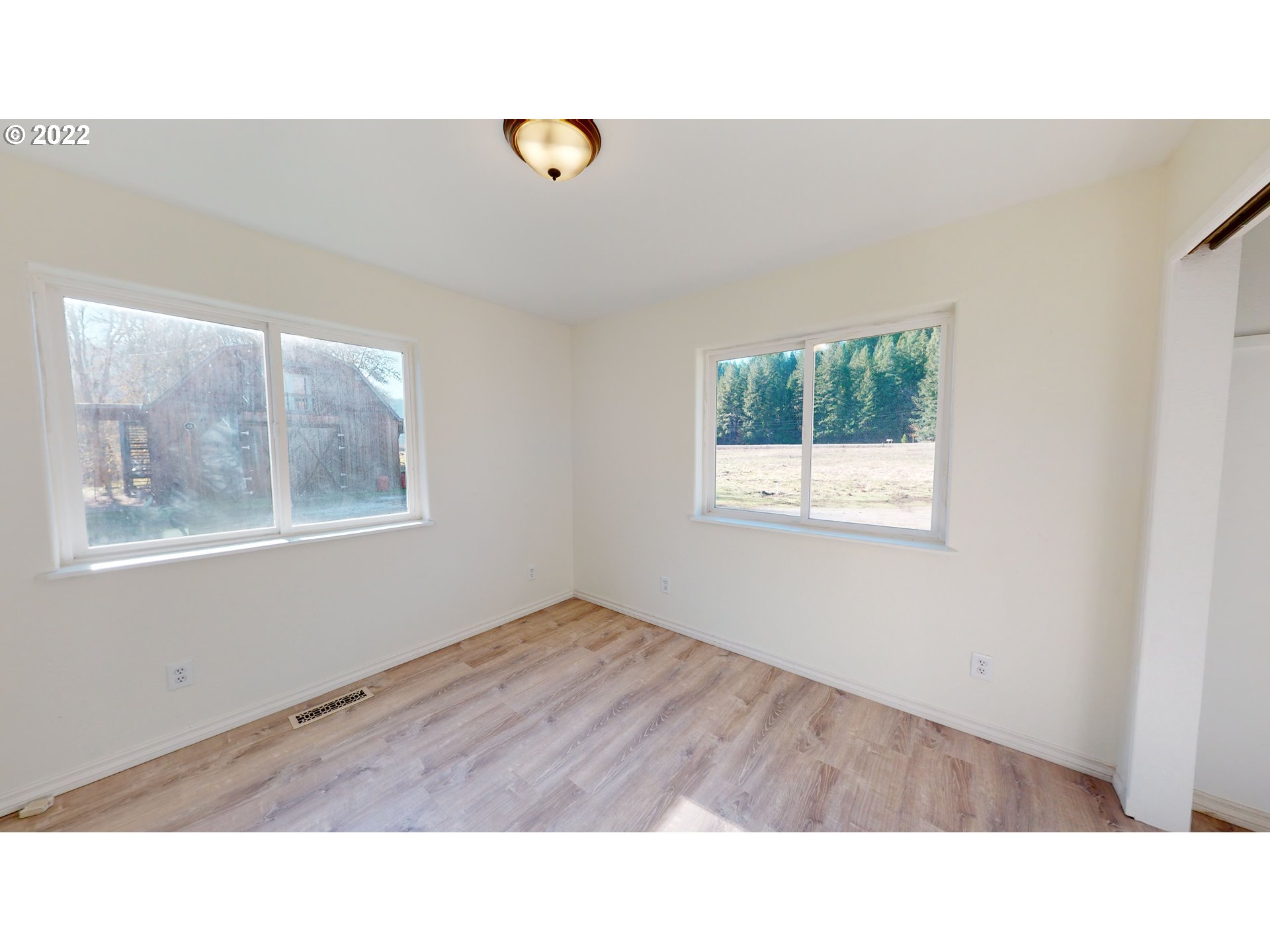 13621 South Myrtle Road Myrtle Creek, OR 97457 - Photo 13 of 32 Gallery Image 13