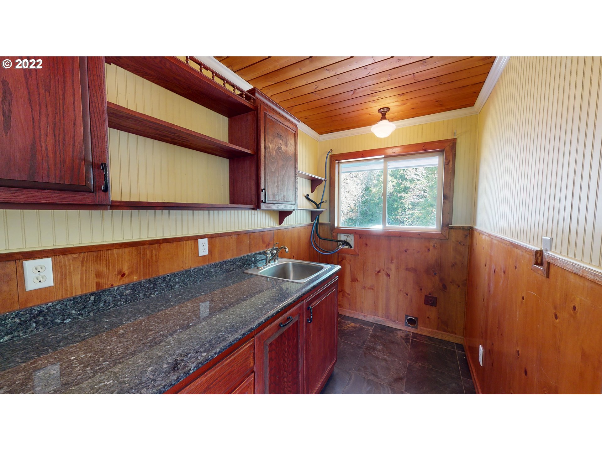 13621 South Myrtle Road Myrtle Creek, OR 97457 - Photo 9 of 32 Gallery Image 9
