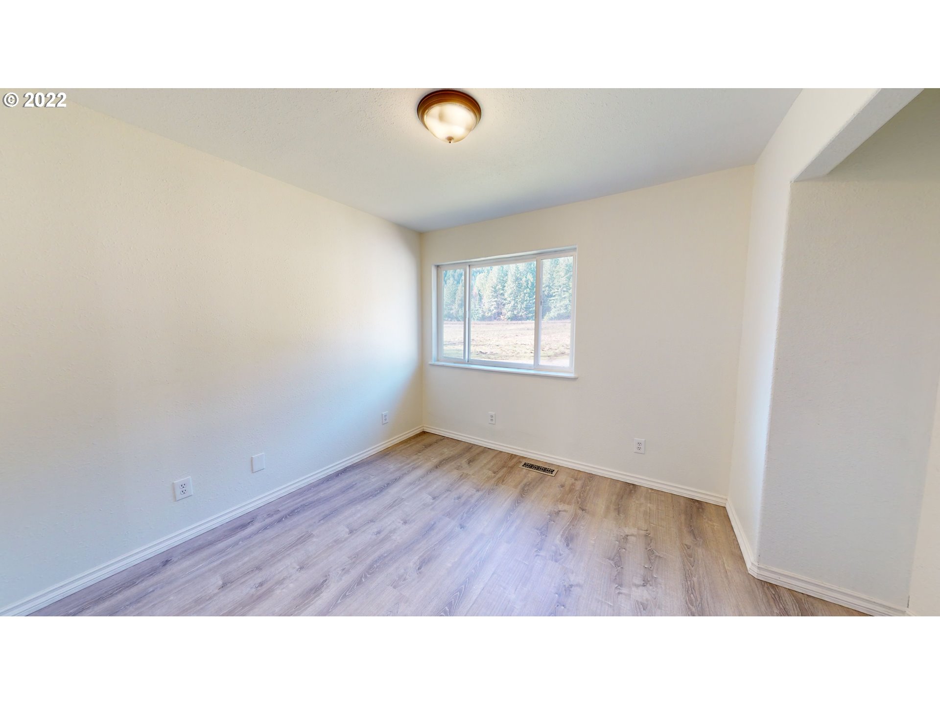 13621 South Myrtle Road Myrtle Creek, OR 97457 - Photo 10 of 32 Gallery Image 10