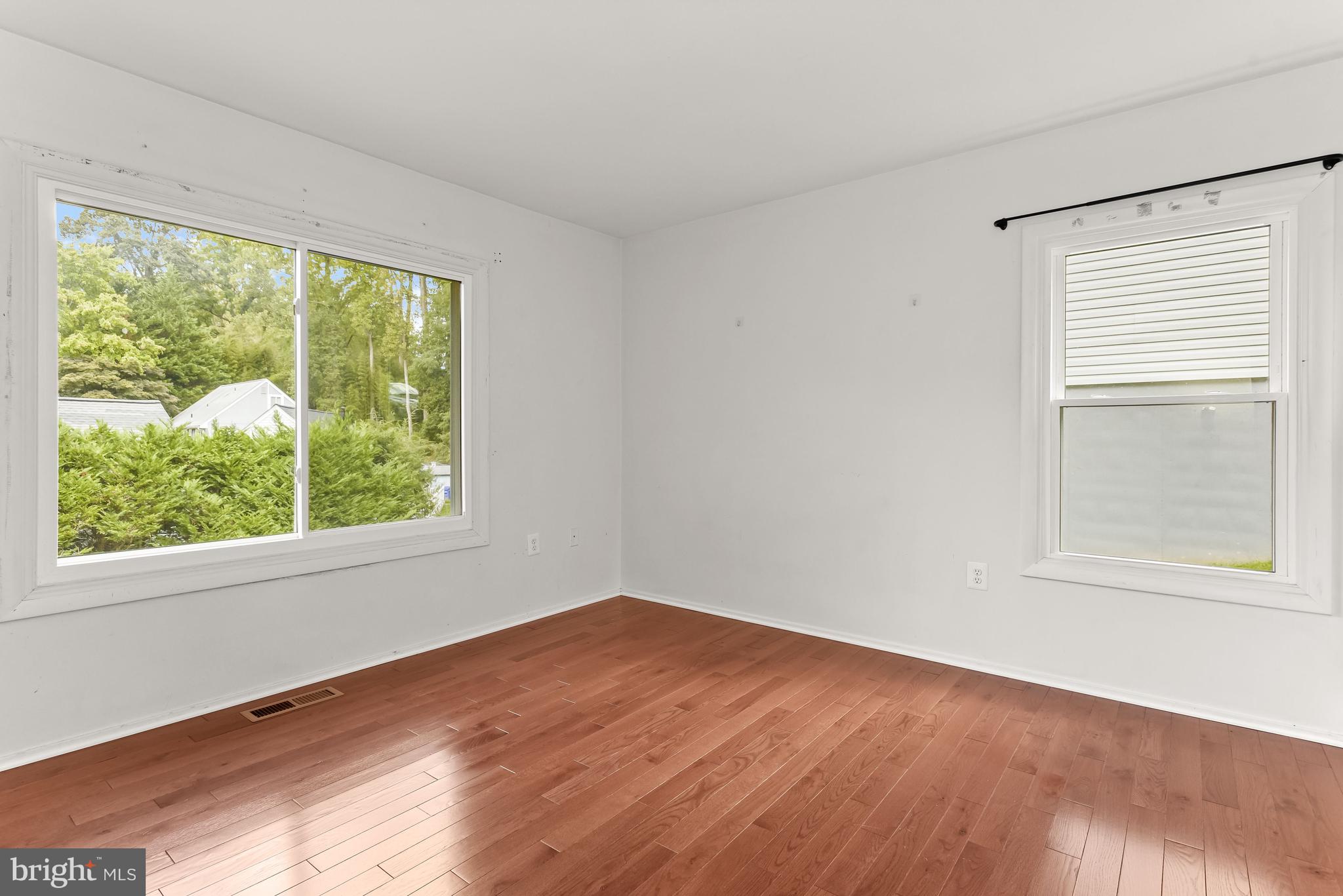 10104 Stoneybrook Drive Silver Spring, MD 20910 - Photo 12 of 37 Primary Bedroom