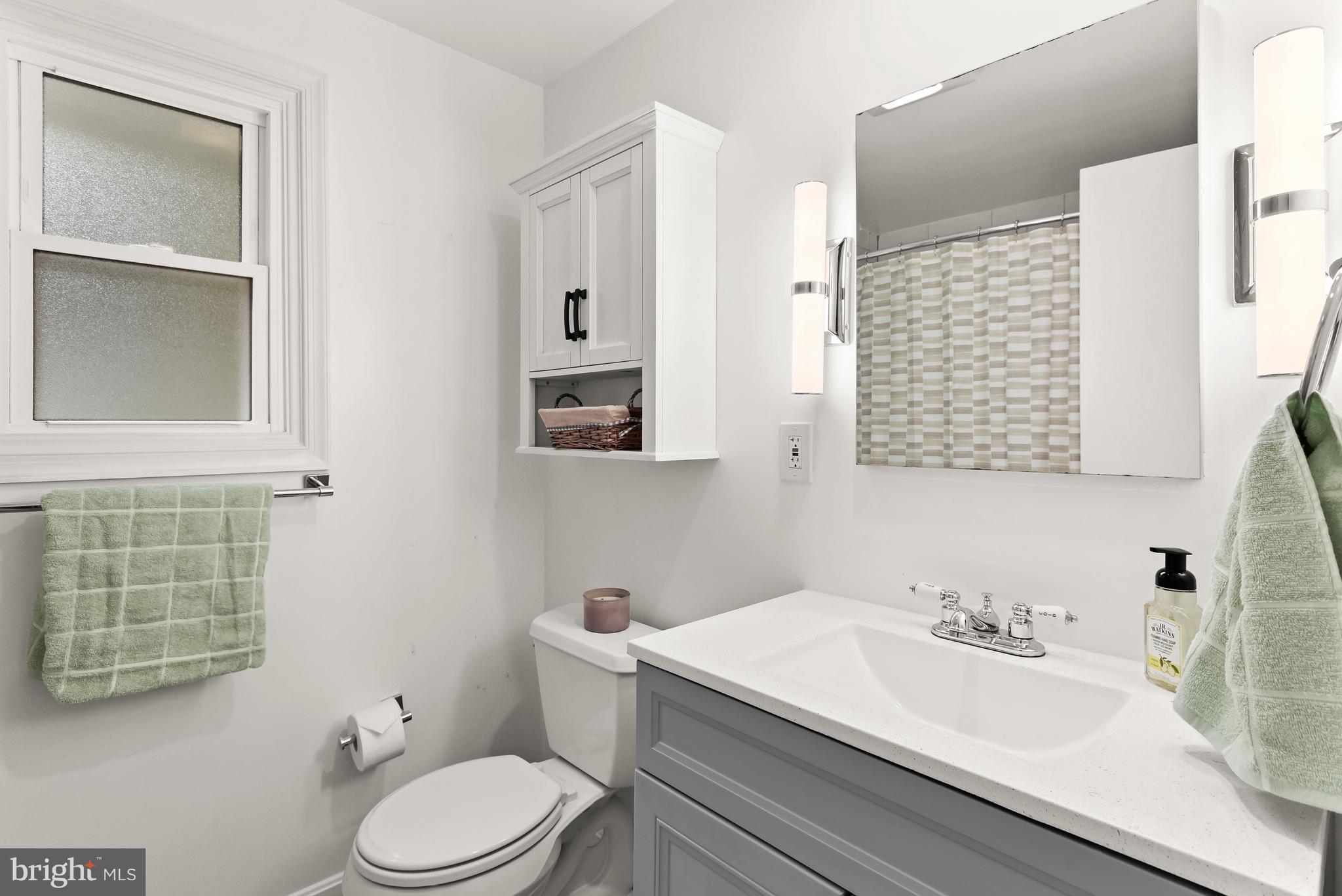 10104 Stoneybrook Drive Silver Spring, MD 20910 - Photo 15 of 37 Full Bath