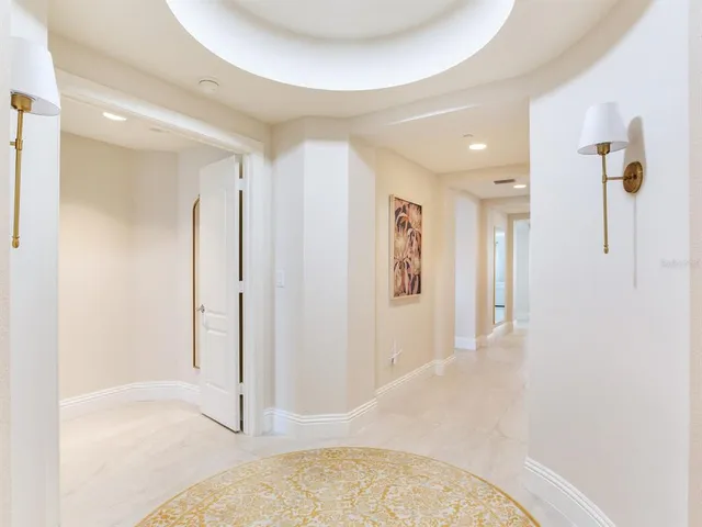 $13,500 | 4201 Bayshore Boulevard, Unit 604, Tampa, FL 33611