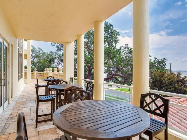 $13,500 | 4201 Bayshore Boulevard, Unit 604, Tampa, FL 33611