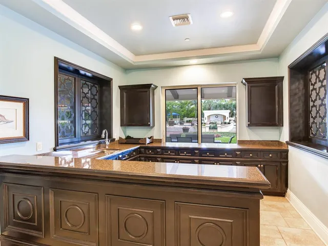 $13,500 | 4201 Bayshore Boulevard, Unit 604, Tampa, FL 33611