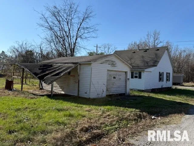 $30,000 | 124 North Michigan Street, Harrisburg, IL 62946