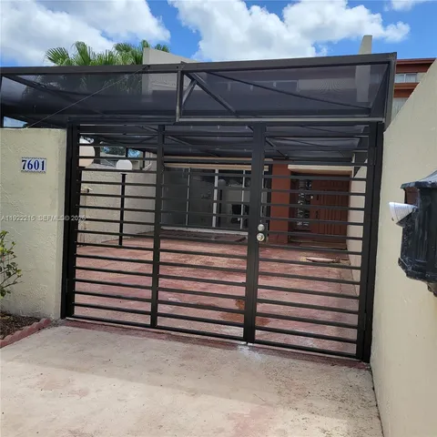 $3,700 | 7601 Southwest 105th Avenue, Unit 7601, Miami, FL 33173