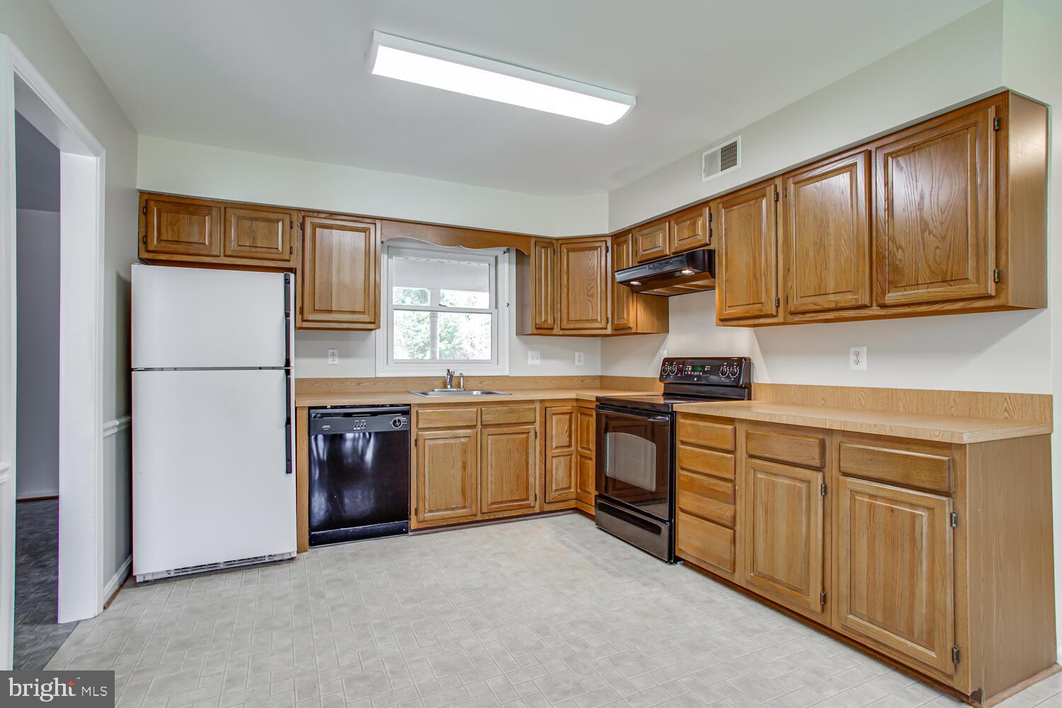 8485 Trinity Church Road Charlotte Hall, MD 20622 - Photo 15 of 52