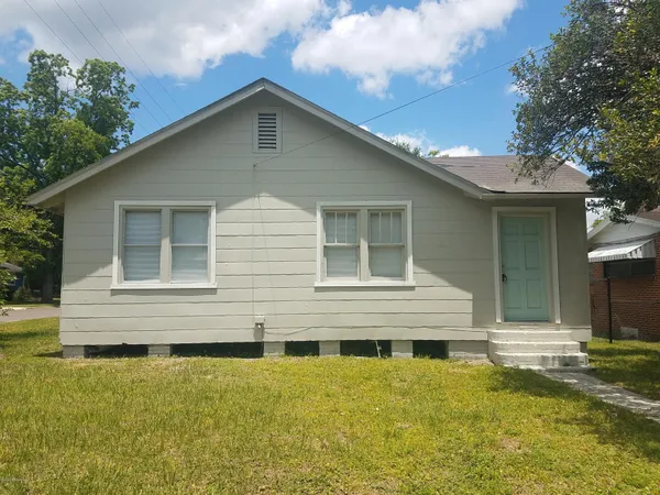 $1,075 | 205 East 44th Street, Jacksonville, FL 32208