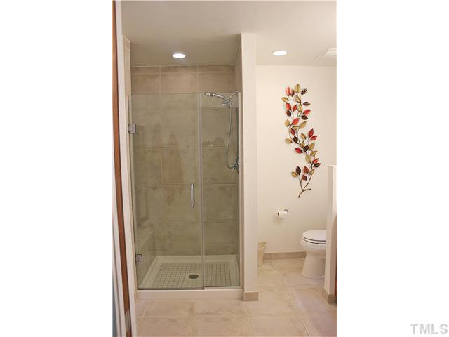 500 Brookfield Road Raleigh, NC 27615 - Photo 10 of 25 Master Bath/Spa