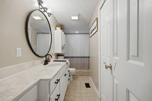 $369,900 | 2222 Shenandoah Drive, Big Stone Gap, VA 24219