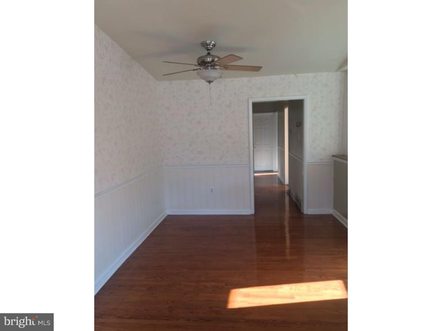 563 Wanamaker Road Abington, PA 19046 - Photo 3 of 11 Gallery Image 3