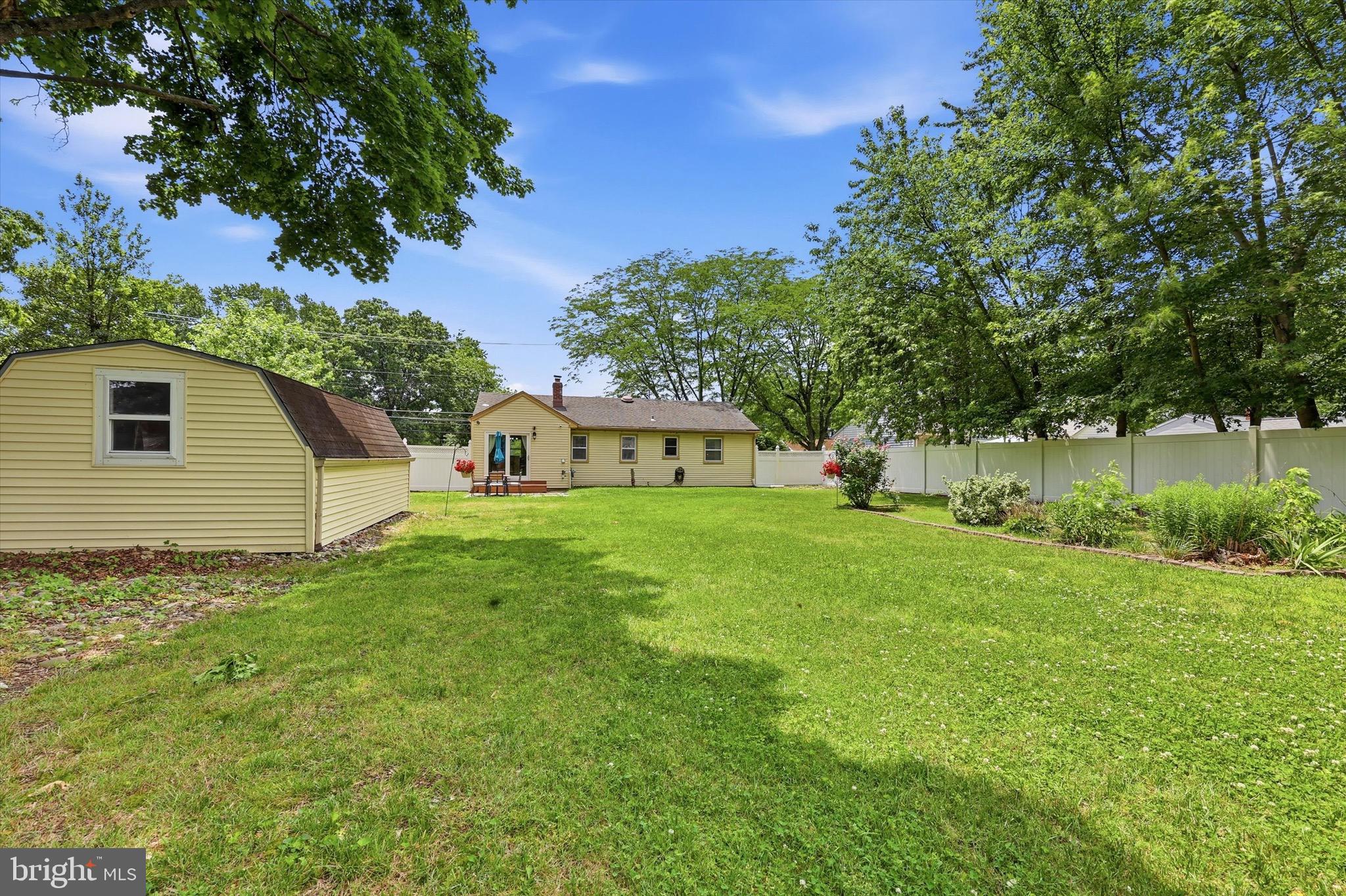 11 Warwick Road Stratford, NJ 08084 - Photo 24 of 27