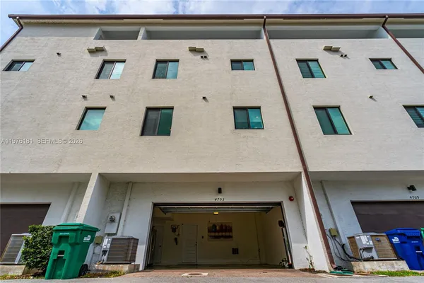 $1,399,000 | 4703 Northwest 84th Court, Doral, FL 33166