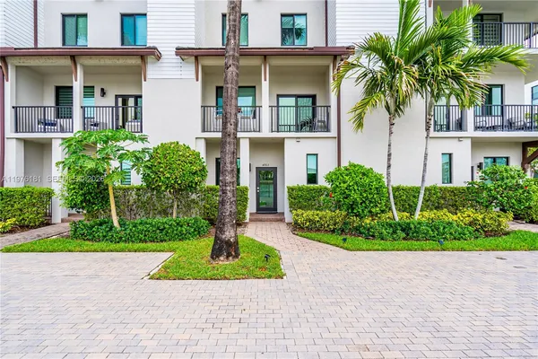 $1,399,000 | 4703 Northwest 84th Court, Doral, FL 33166