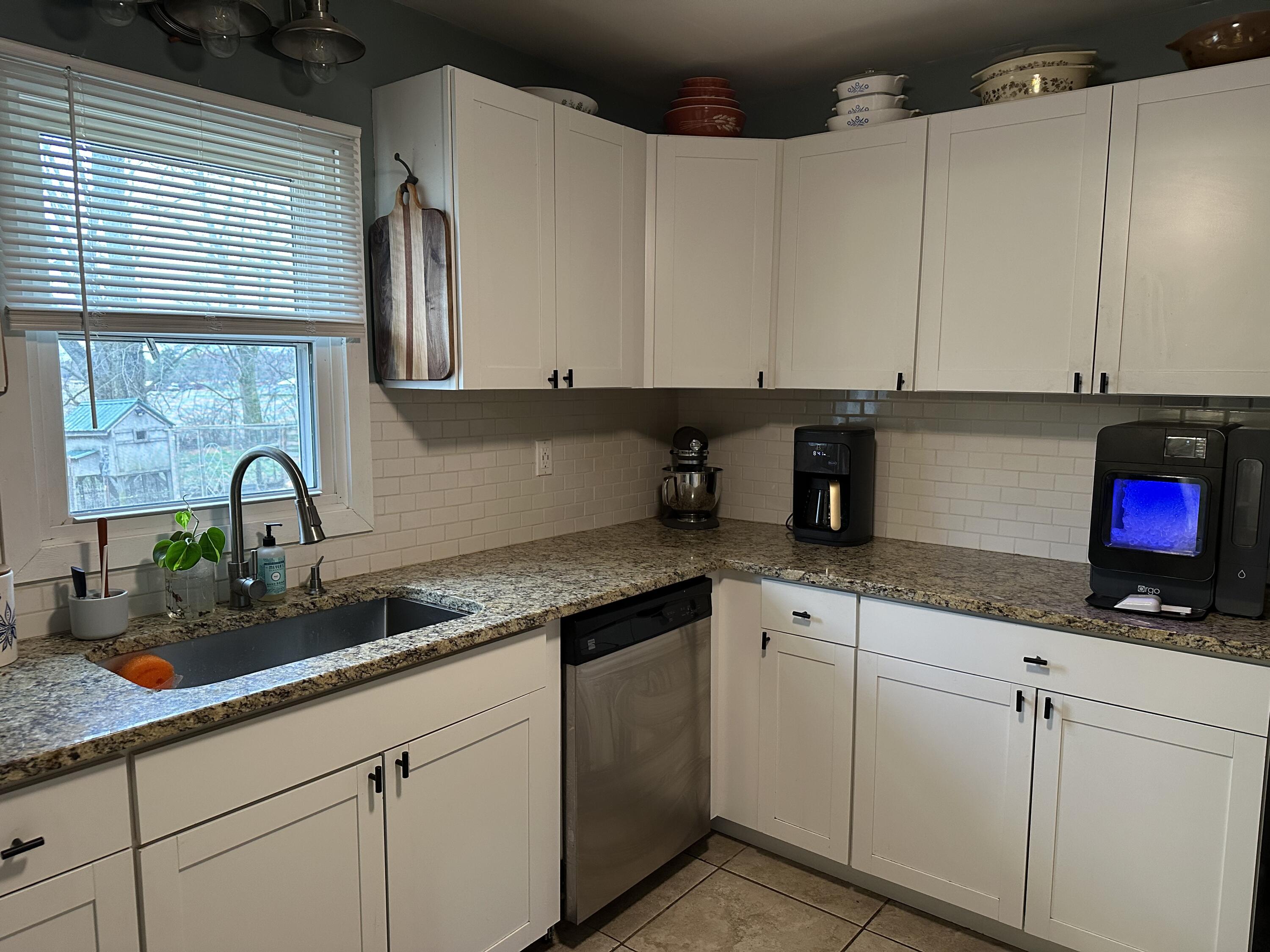 2943 South Burnett Road Springfield, OH 45505 - Photo 16 of 53