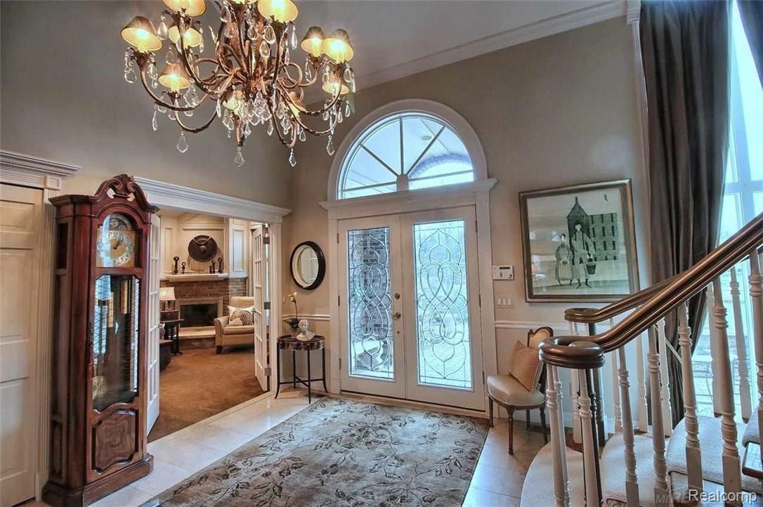 1965 Oak Pointe Drive Rochester, MI 48306 - Photo 3 of 47 Foyer.jpg