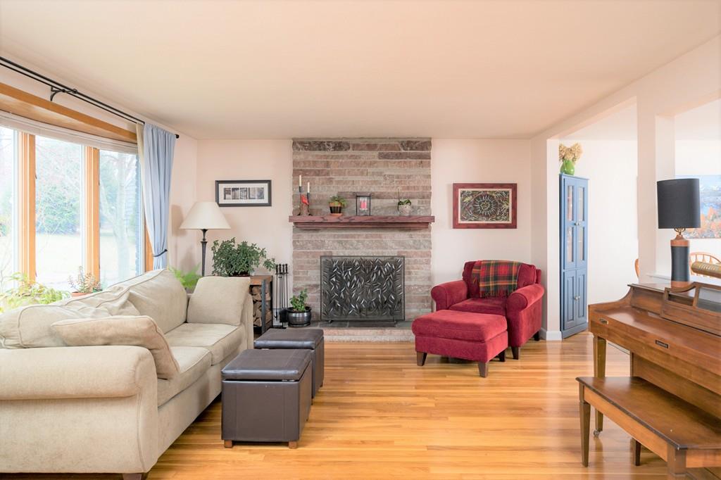 244 Lyman Road Milton, MA 02186 - Photo 7 of 40 Gallery Image 7