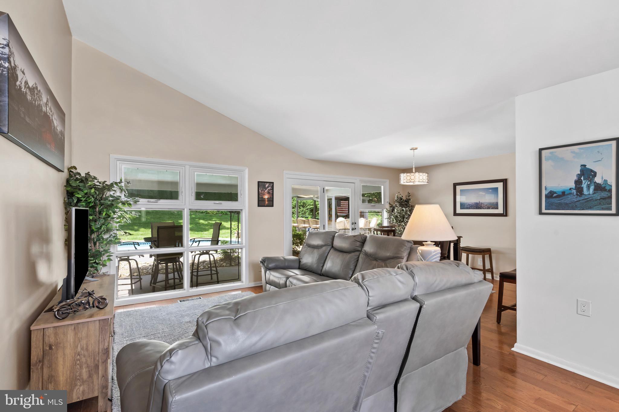 450 Foster Drive Springfield, PA 19064 - Photo 12 of 34