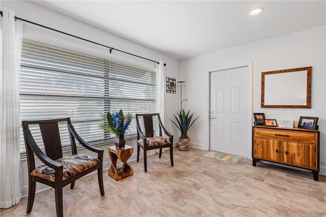 4685 Laurel Tree Road, Unit B Boynton Beach, FL 33436 - Photo 11 of 31 Photo 11