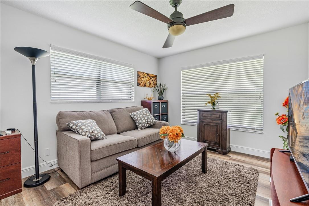 4685 Laurel Tree Road, Unit B Boynton Beach, FL 33436 - Photo 15 of 31 Photo 15