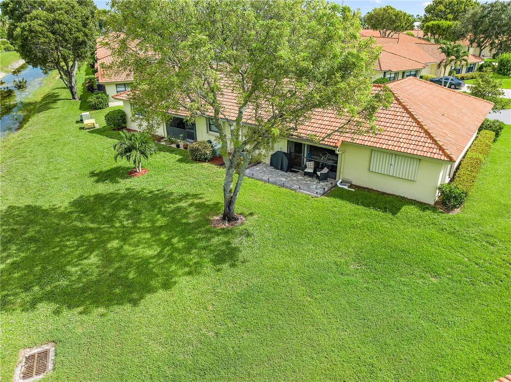 4685 Laurel Tree Road, Unit B Boynton Beach, FL 33436 - Photo 19 of 31 Photo 19