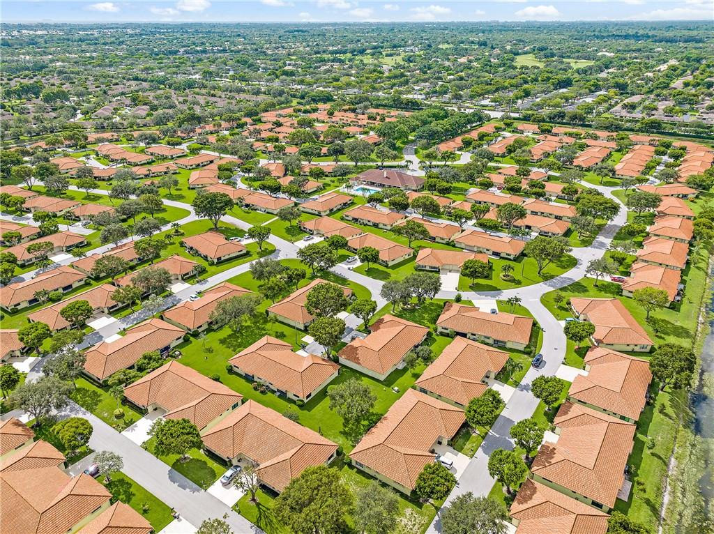 4685 Laurel Tree Road, Unit B Boynton Beach, FL 33436 - Photo 30 of 31 Photo 30