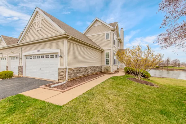 $359,500 | 1103 Hampton Lane, Yorkville, IL 60560