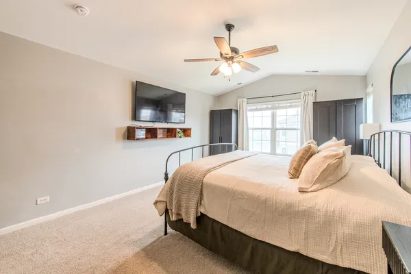 $359,500 | 1103 Hampton Lane, Yorkville, IL 60560