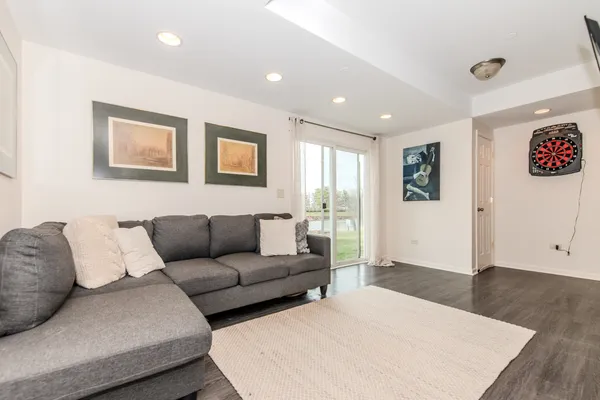 $359,500 | 1103 Hampton Lane, Yorkville, IL 60560