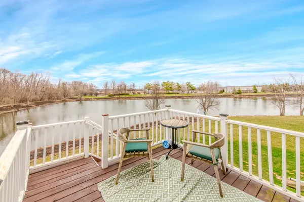 $359,500 | 1103 Hampton Lane, Yorkville, IL 60560