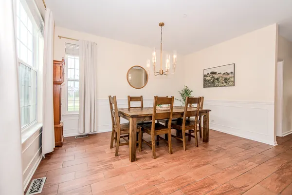 $359,500 | 1103 Hampton Lane, Yorkville, IL 60560
