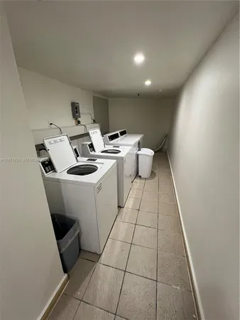 $2,200 | 9686 Fontainebleau Boulevard, Unit 402, Miami, FL 33172