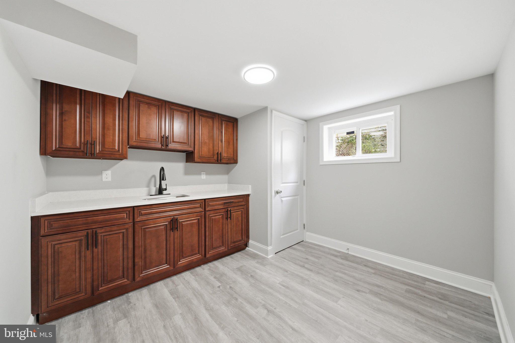 11716 Kingtree Street Silver Spring, MD 20902 - Photo 36 of 52 DSC06241