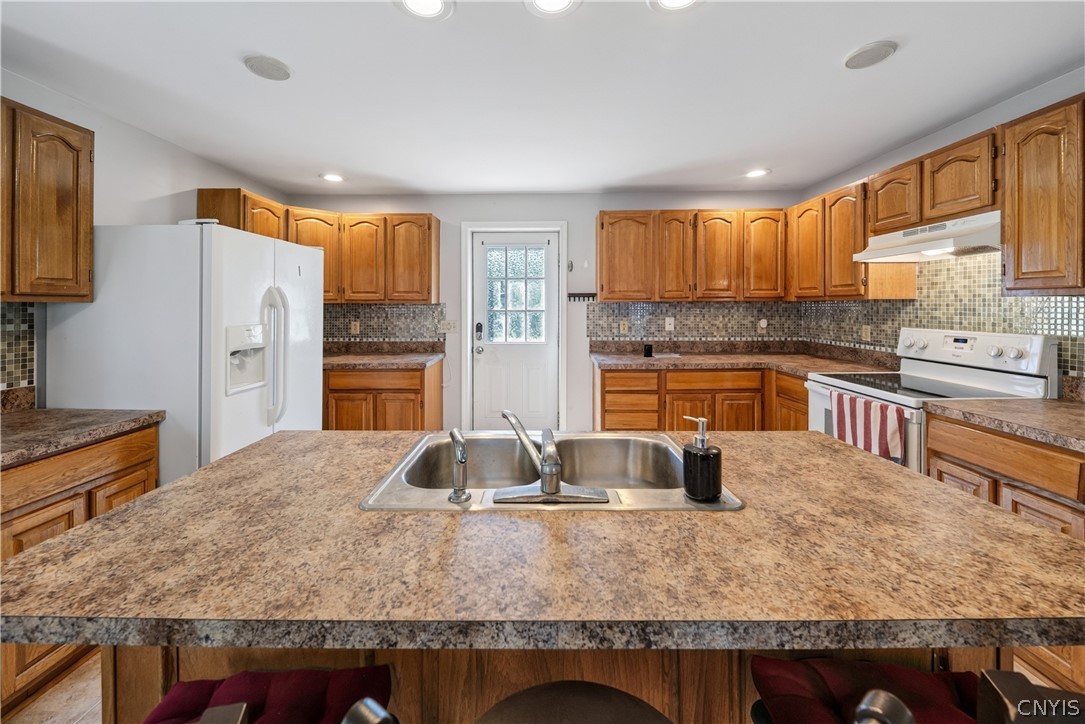 3223 Amber Road Onondaga, NY 13108 - Photo 16 of 42 Gallery Image 16