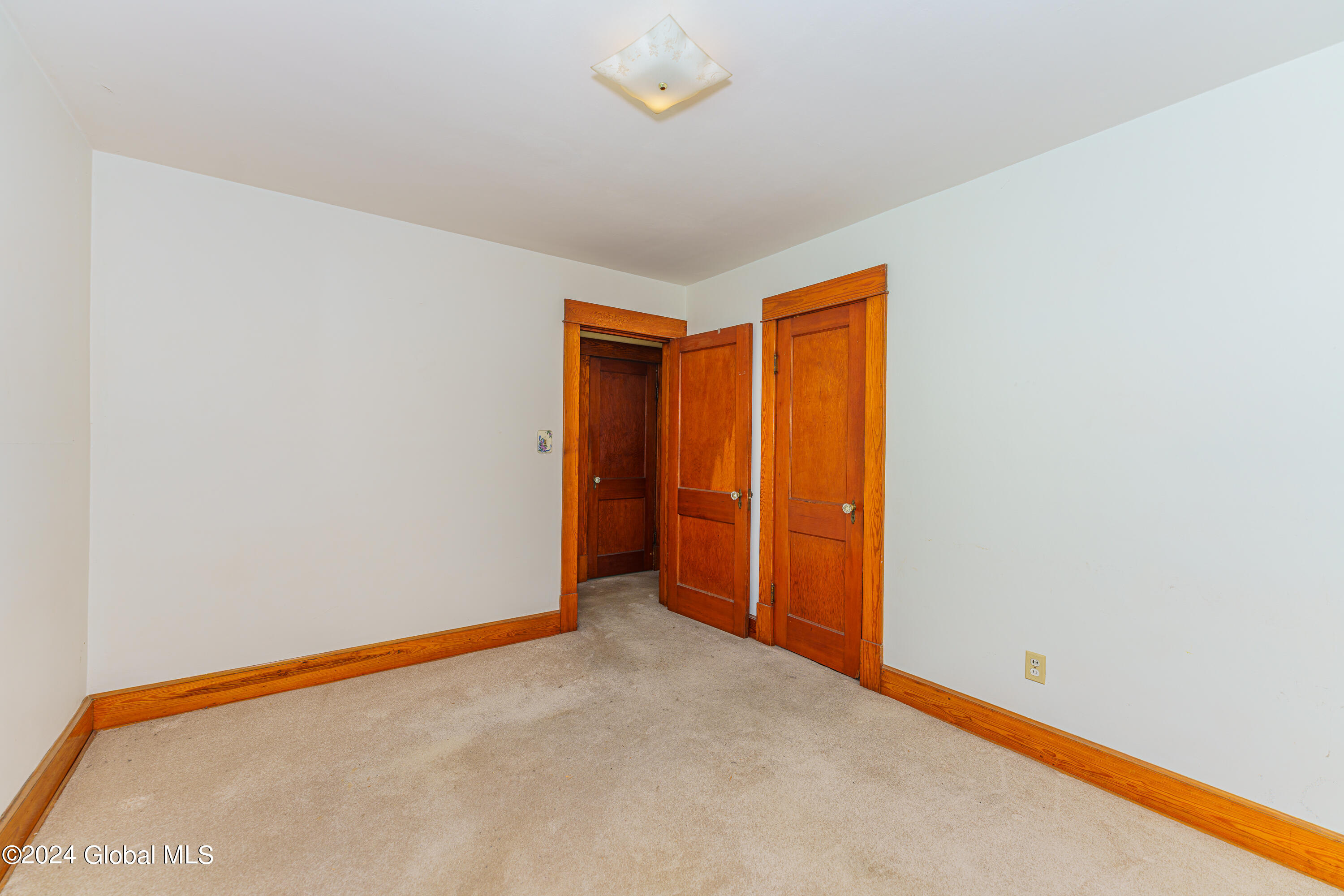 25 Rutland Street Albany, NY 12209 - Photo 23 of 37 7 Bedroom 2