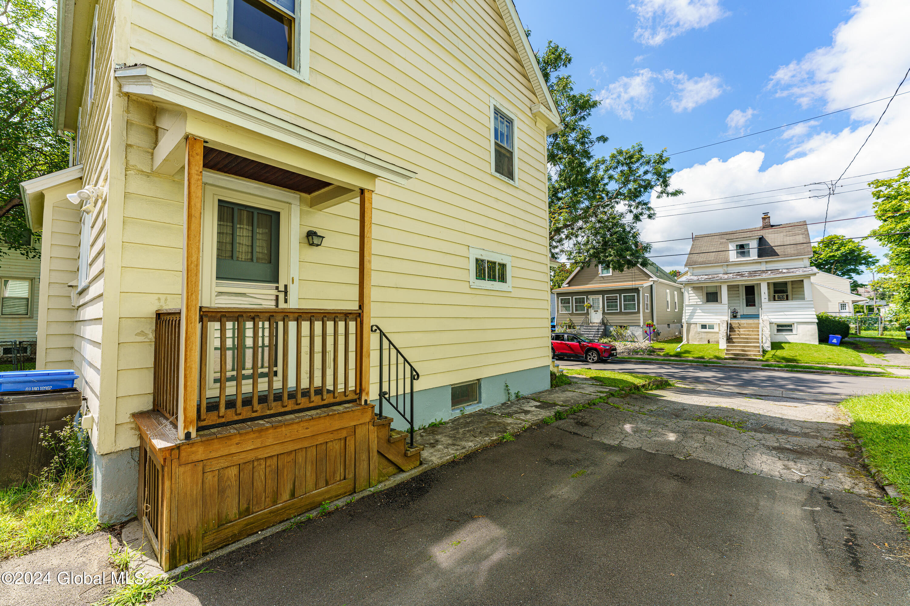 25 Rutland Street Albany, NY 12209 - Photo 33 of 37 Yard 1