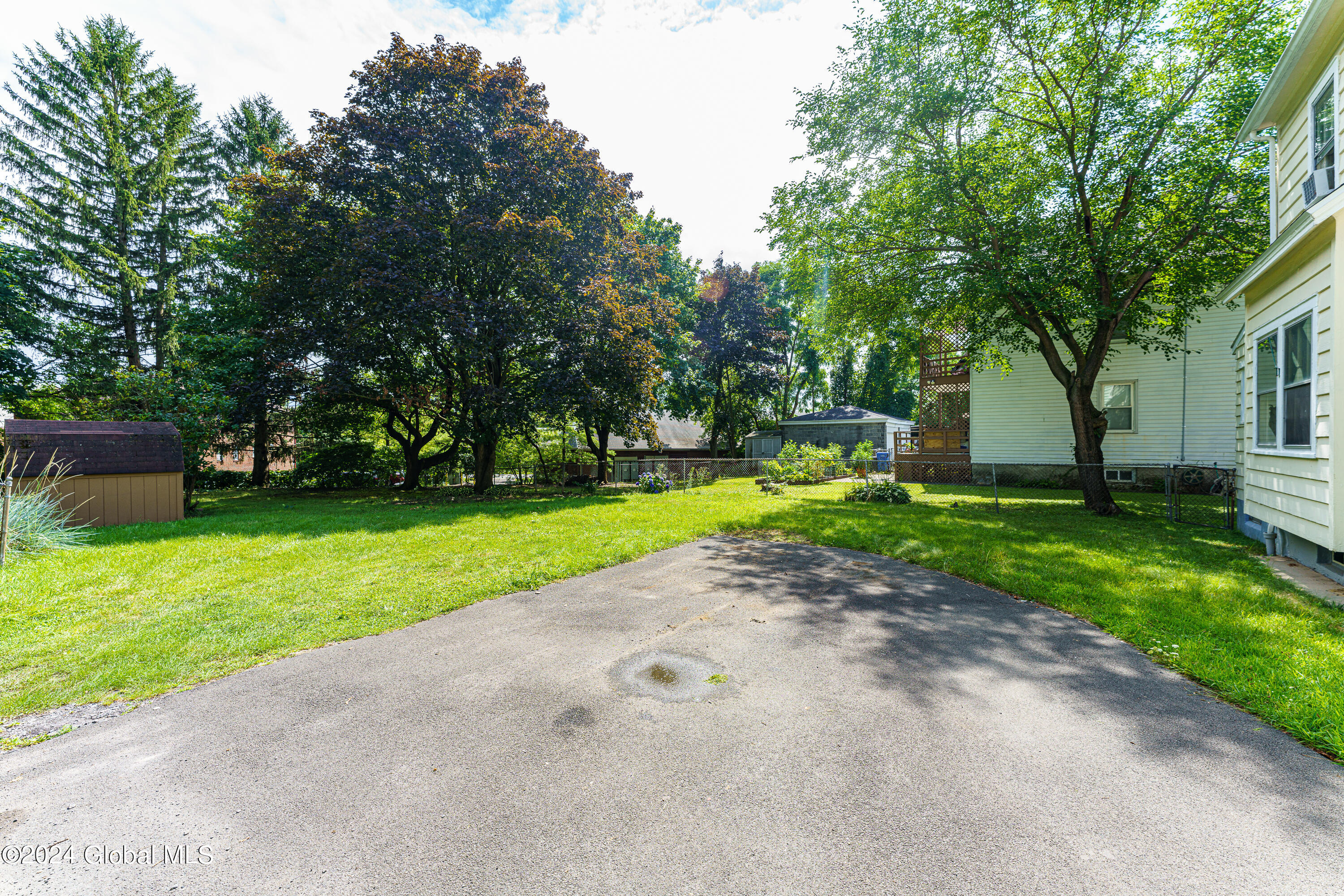 25 Rutland Street Albany, NY 12209 - Photo 34 of 37 Yard 2