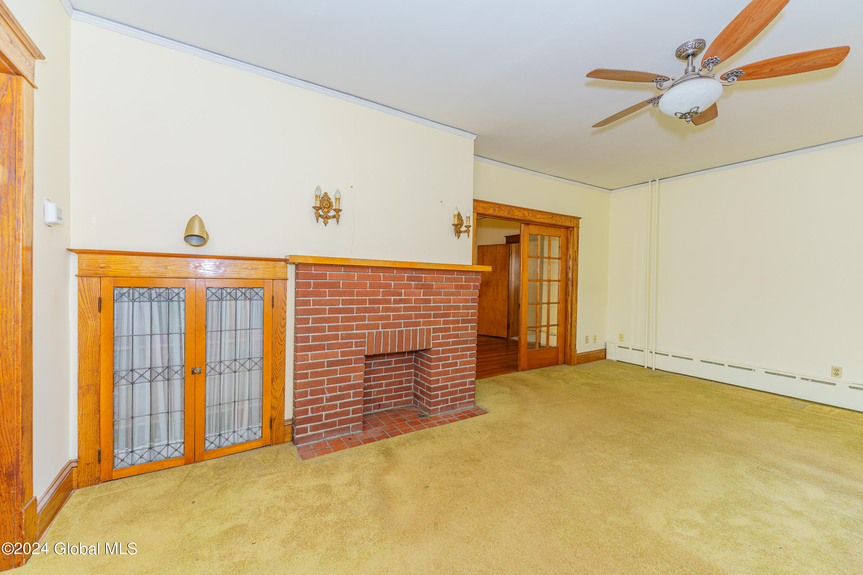 25 Rutland Street Albany, NY 12209 - Photo 9 of 37 2 Livingroom 3