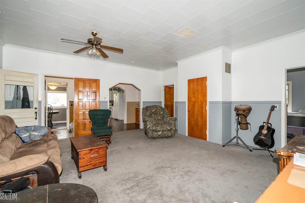 32585 Sutton Road New Baltimore, MI 48047 - Photo 9 of 27 50048385-10.JPG