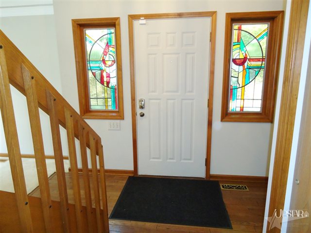6203 Devils Hollow Road Fort Wayne, IN 46814 - Photo 2 of 30