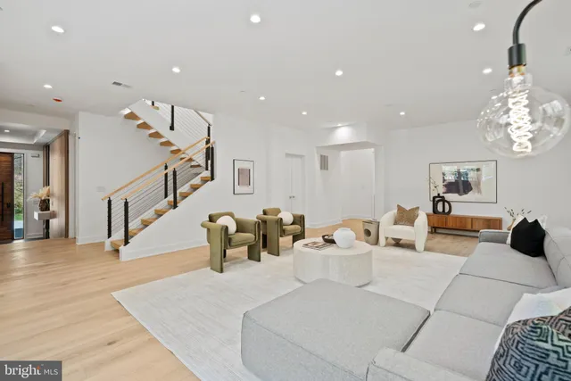 $4,295,000 | 4656 Broad Branch Road Northwest, Washington, DC 20008