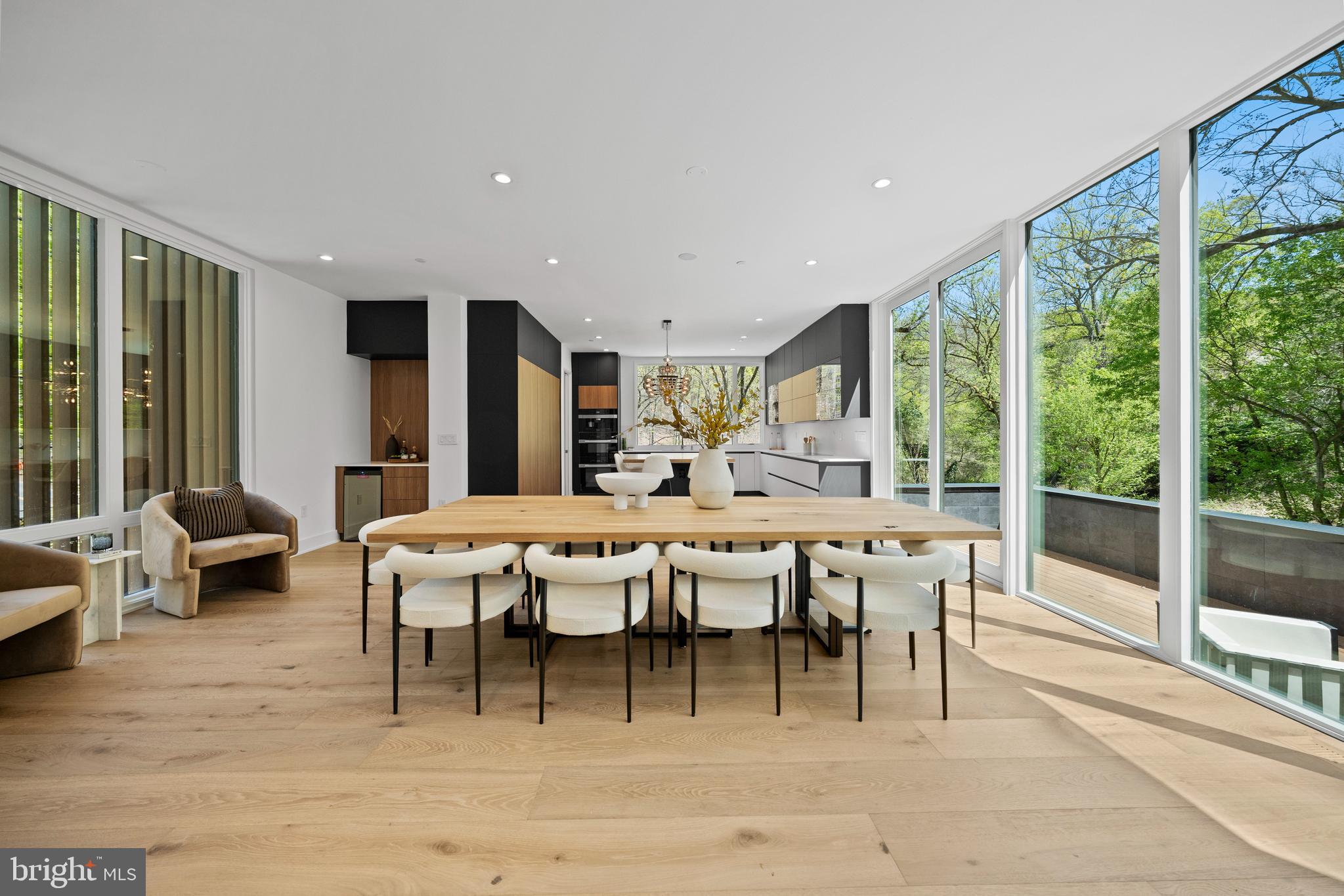 4656 Broad Branch Road Northwest Washington, DC 20008 - Photo 8 of 29 Dining Room