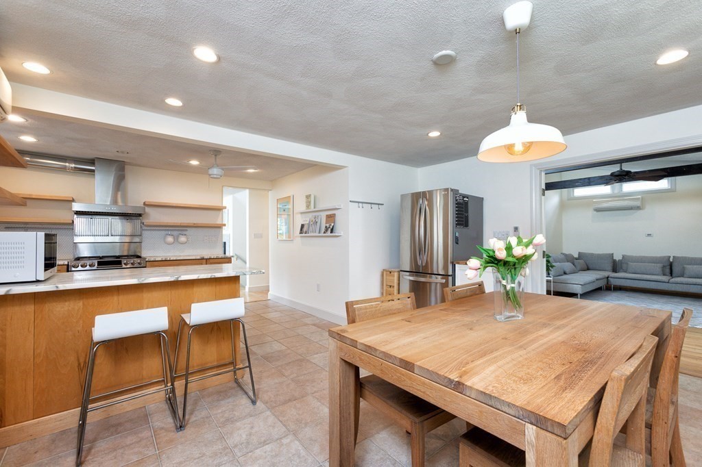 85 Coolidge Road Arlington, MA 02476 - Photo 8 of 26 Gallery Image 8