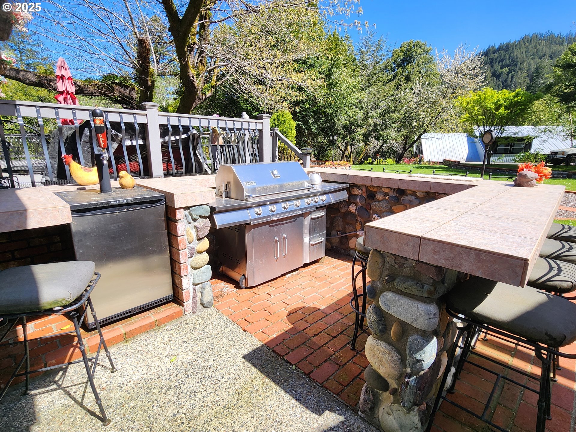30770 Jacks Landing Gold Beach, OR 97444 - Photo 12 of 48 Barbecue Pit