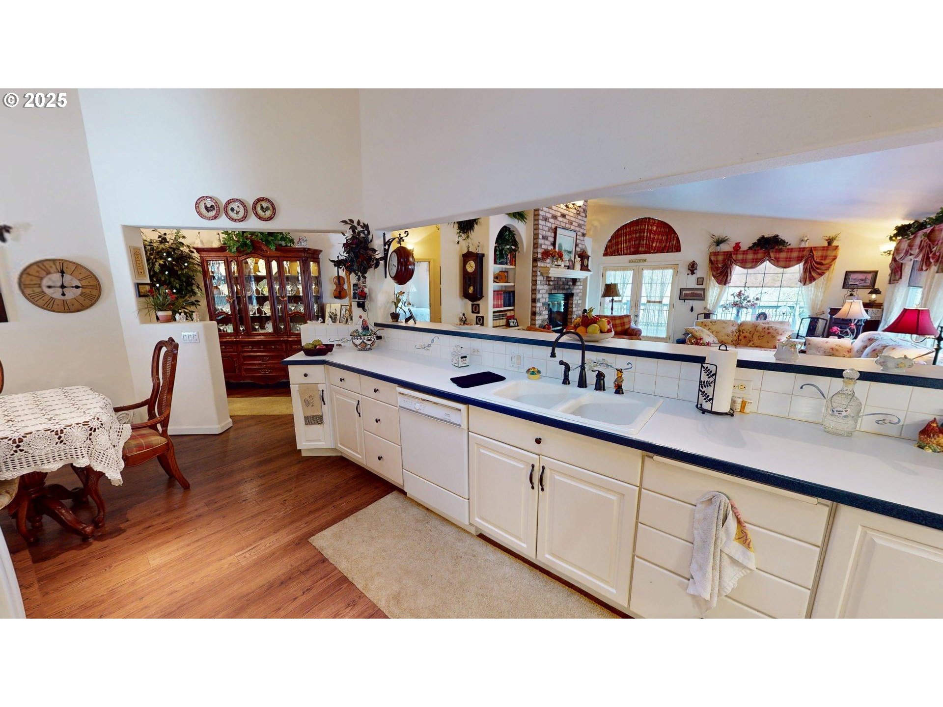 30770 Jacks Landing Gold Beach, OR 97444 - Photo 16 of 48 Kitchen